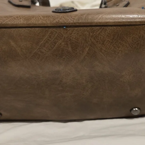 Justin Boots Brown Tooled Vegan Leather Shoulder Bag - Picture 3 of 4